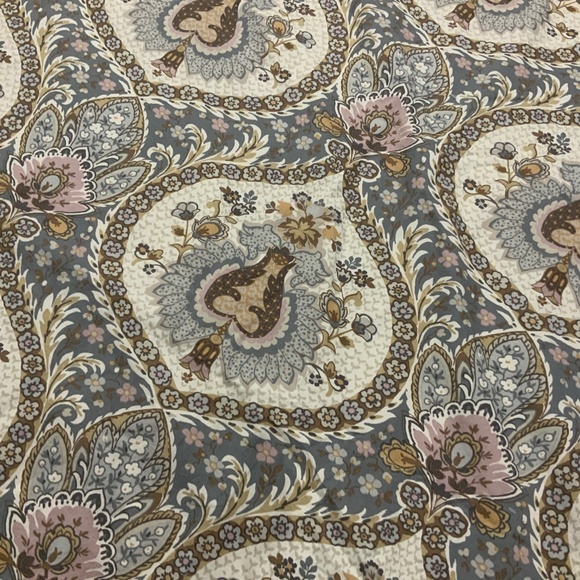 Pottery Barn King Duvet and shams - Picture 7 of 9